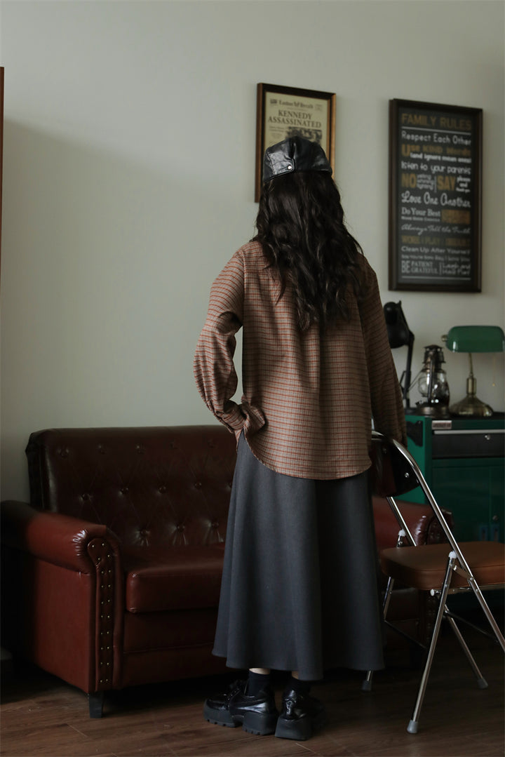 Plaid Long-Sleeve Button-Up Shirt