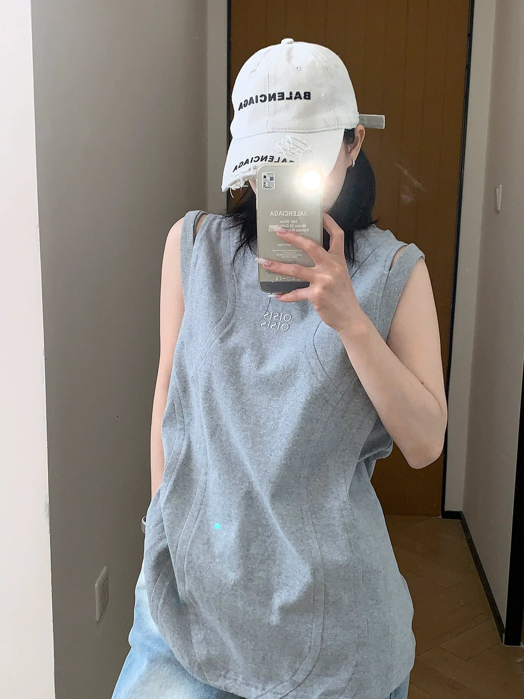 Sleeveless Embroidered Loose Turtleneck Vest
