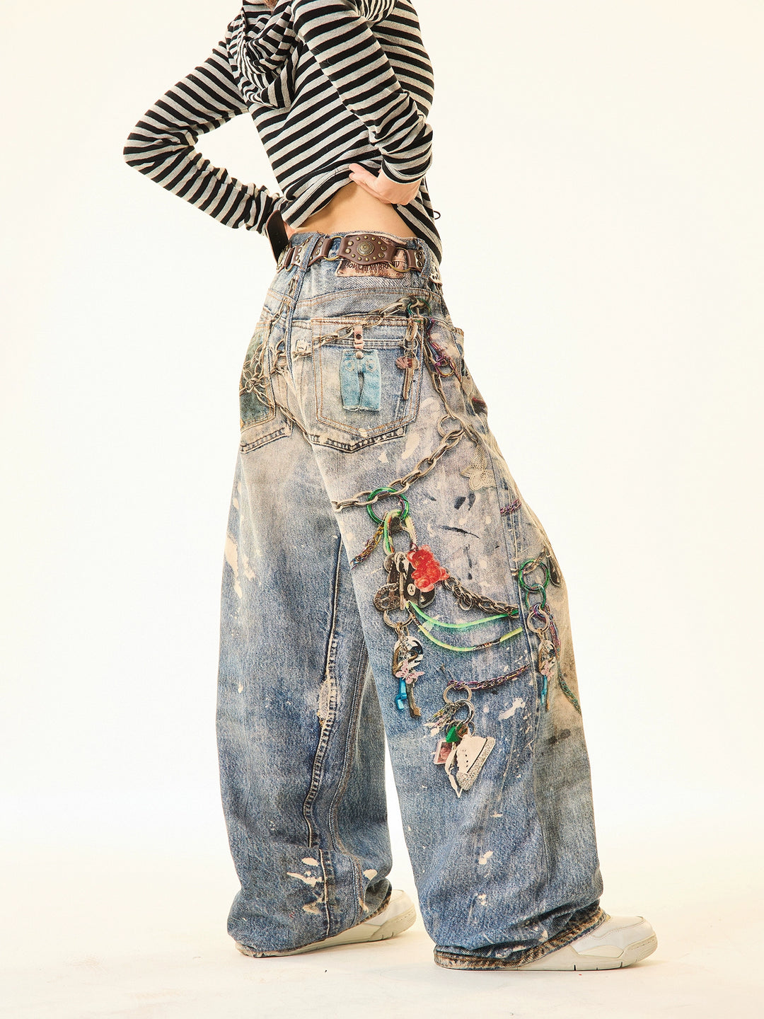 Vintage Distressed Wide-Leg Jeans