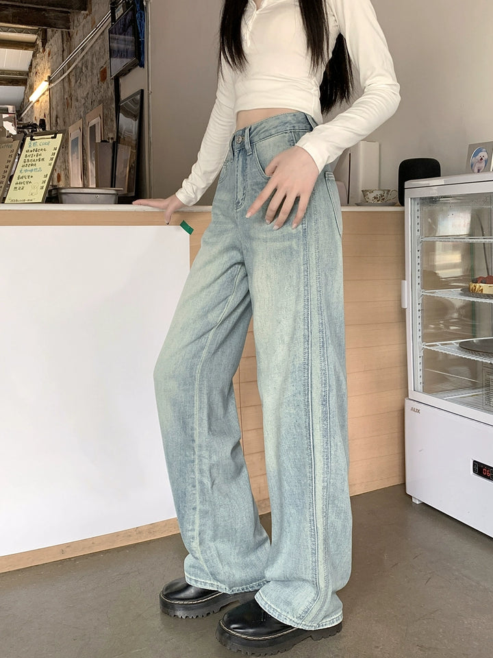 Relaxed Fit Wide-Leg Jeans