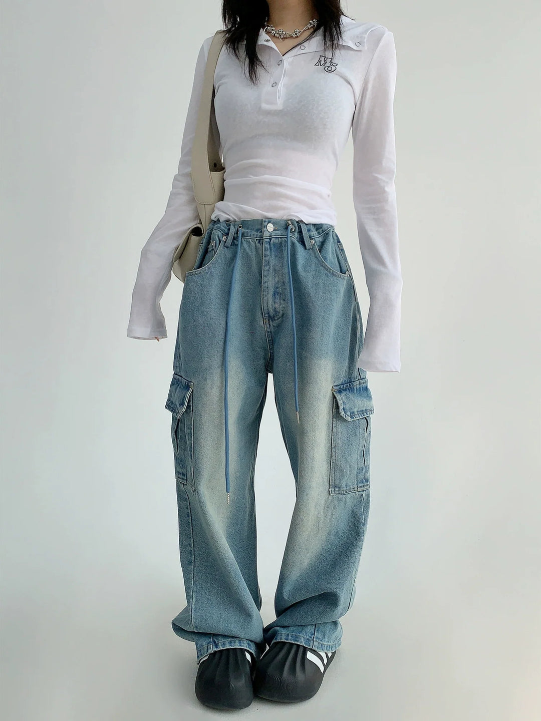 Loose Wide-Leg Cargo Jeans