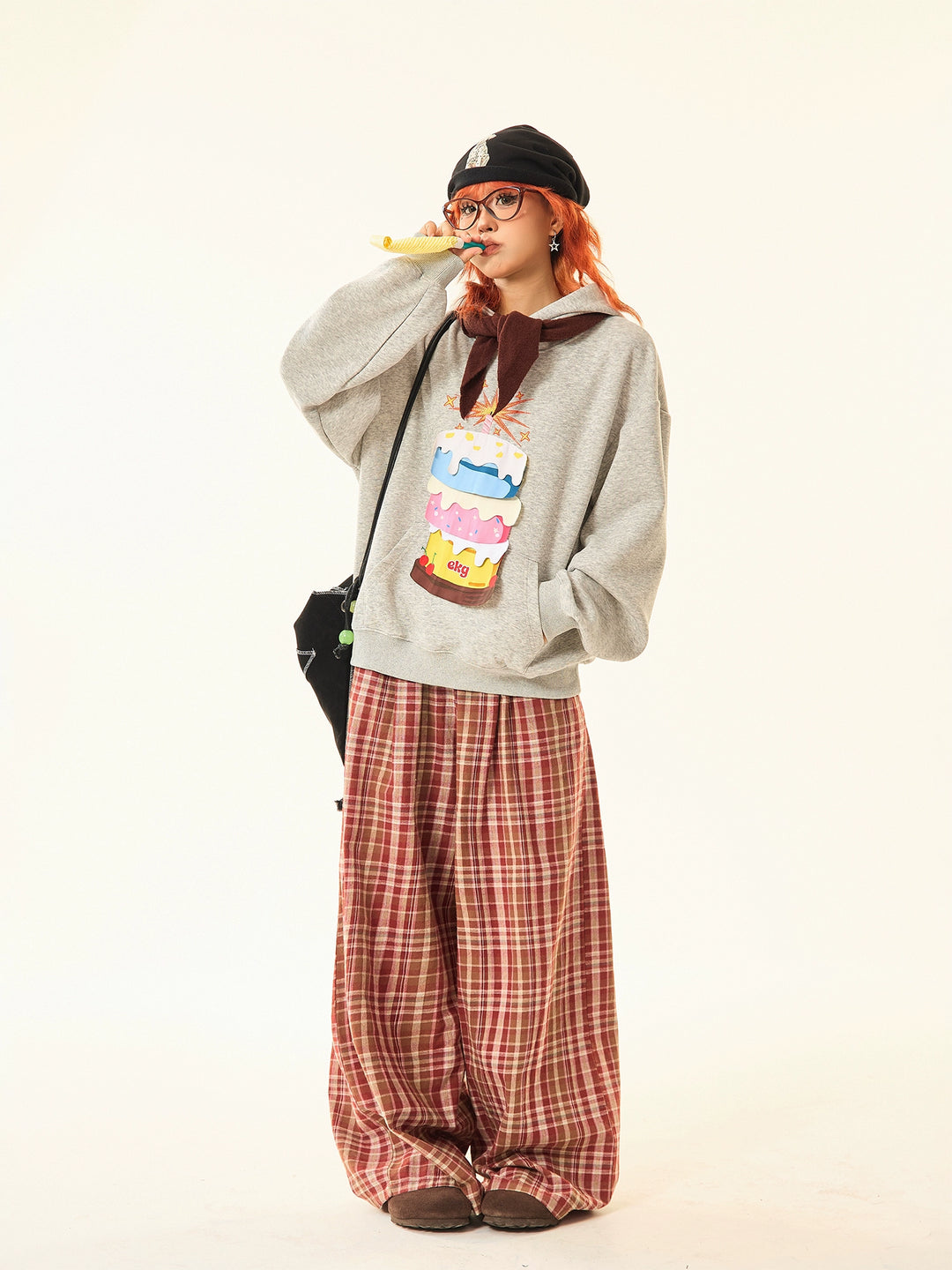 Casual Cake Graphic Sweatshirt