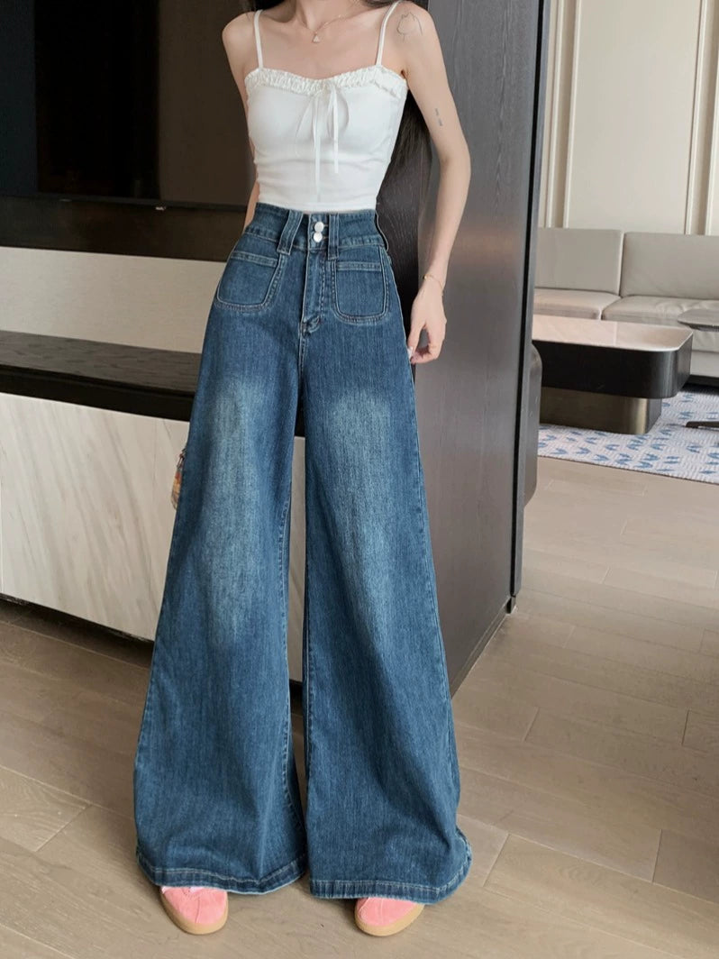 Wide-Leg High-Waist Jeans