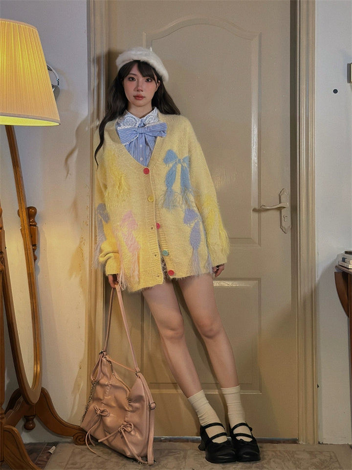 Bow Pattern Wool Sweater