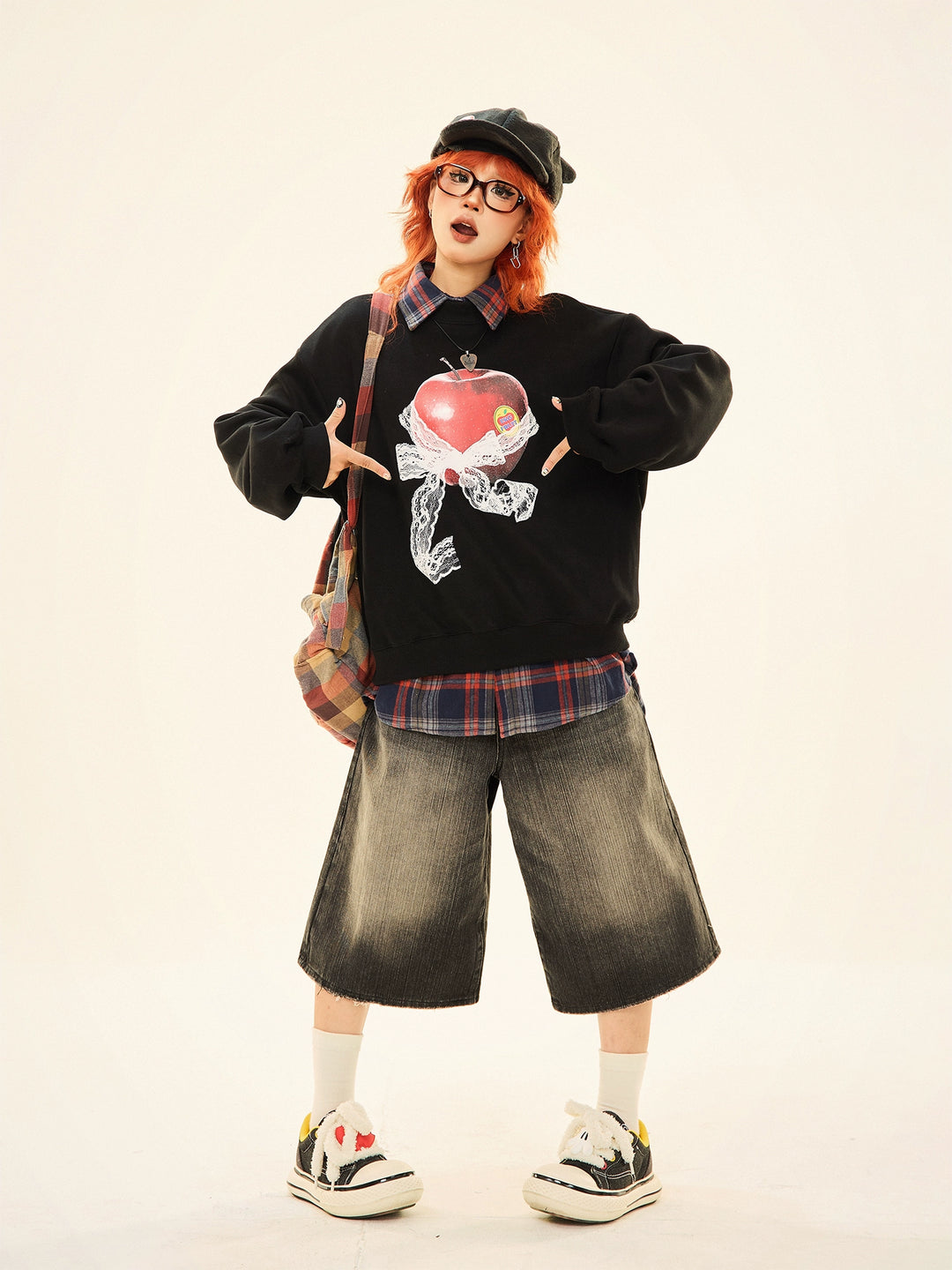 Crunchy Apple Graphic Sweatshirt