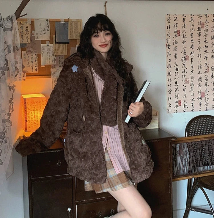 Star Patch Accent Faux Fur Short Coat