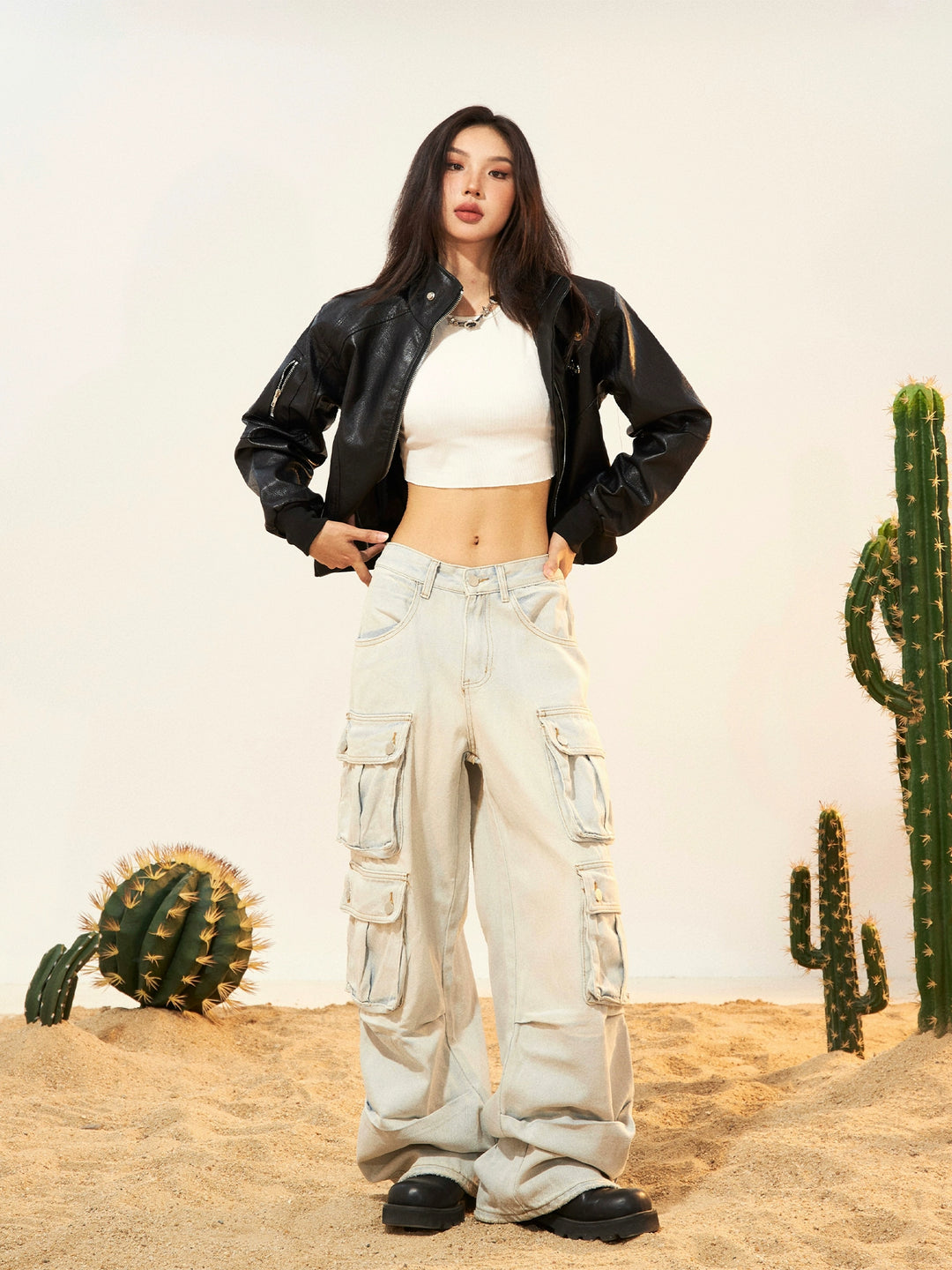 Wide-Leg Pockets Cargo Jeans