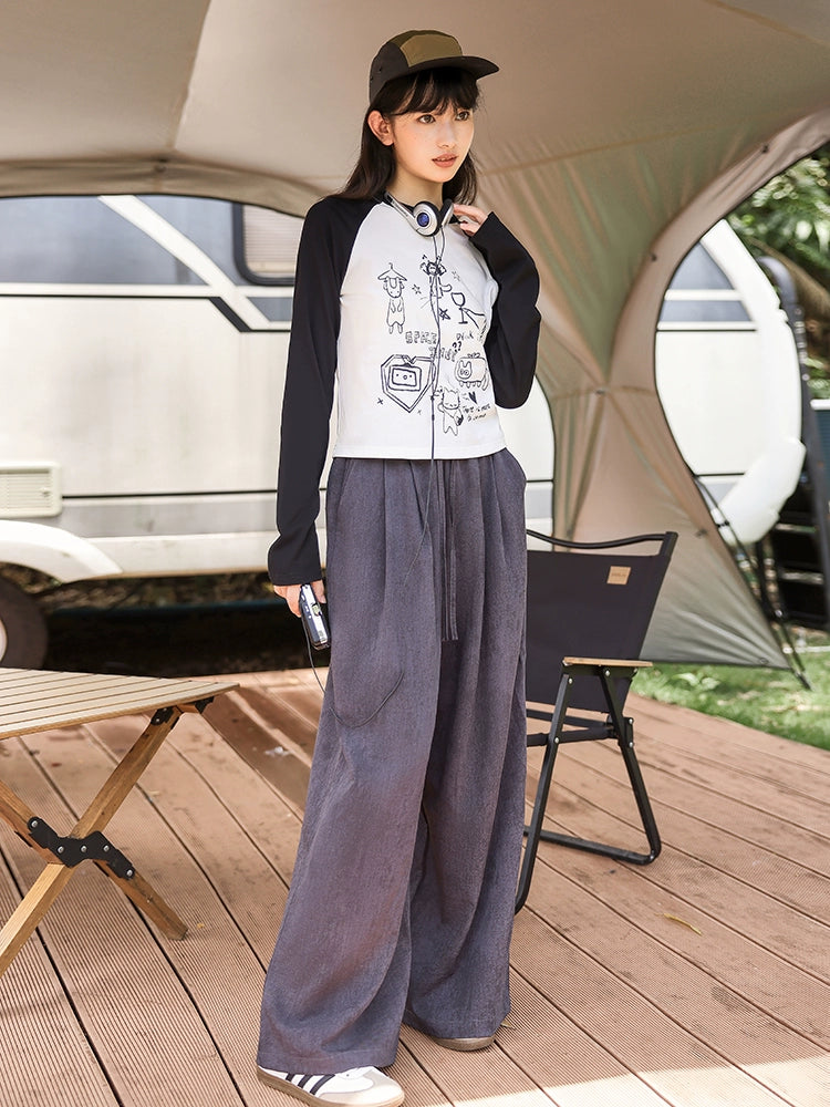Graphic Raglan Sleeve Sweatshirt