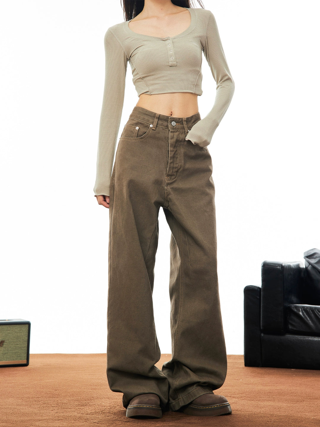 Wide-Leg High-Waist Jeans