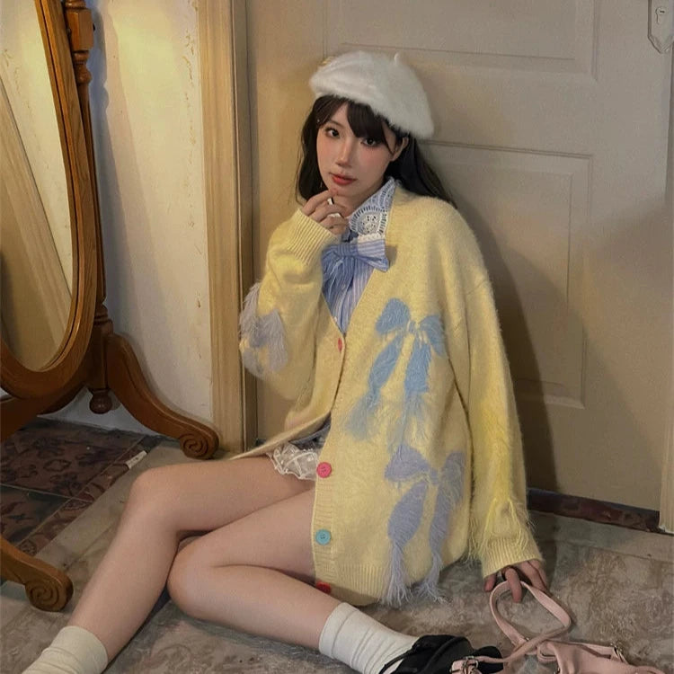 Bow Pattern Wool Sweater