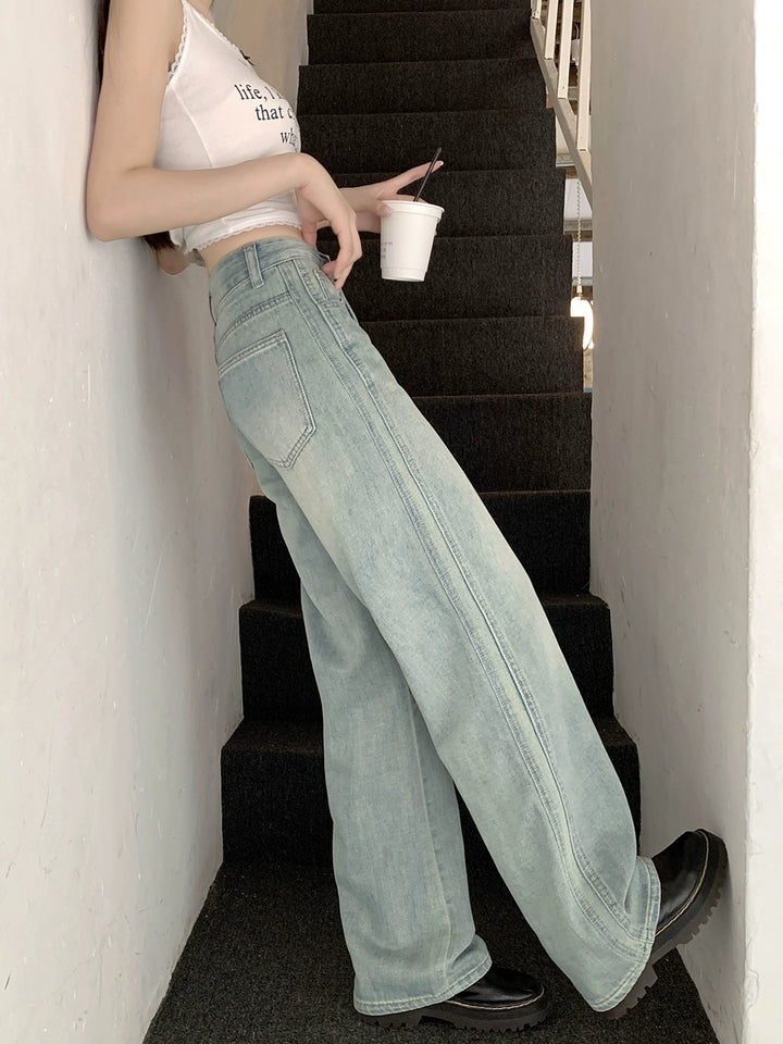 Relaxed Fit Wide-Leg Jeans