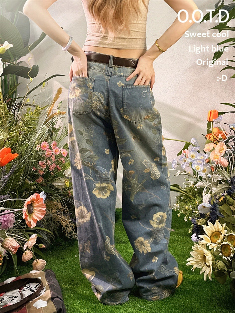 Floral Patterned Relaxed Fit Jeans