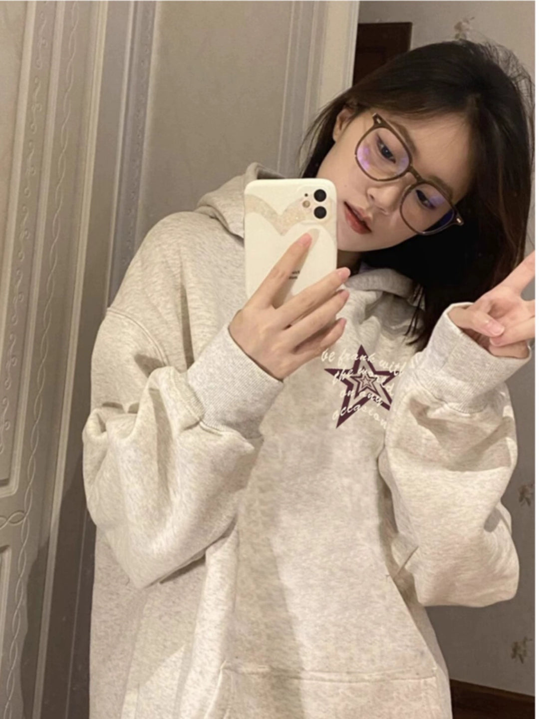Star Graphic Hooded Sweatshirt