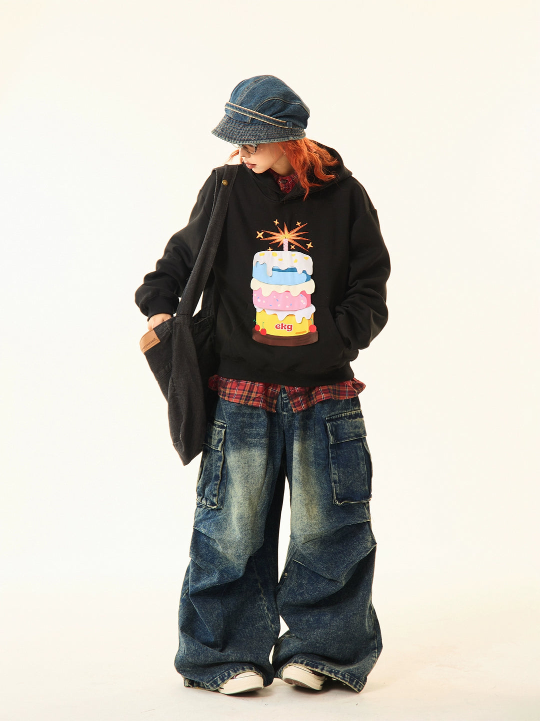 Casual Cake Graphic Sweatshirt